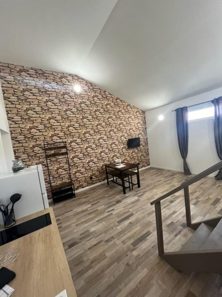 Gite1 Pour 6 Personnes Anneyron Extérieur photo